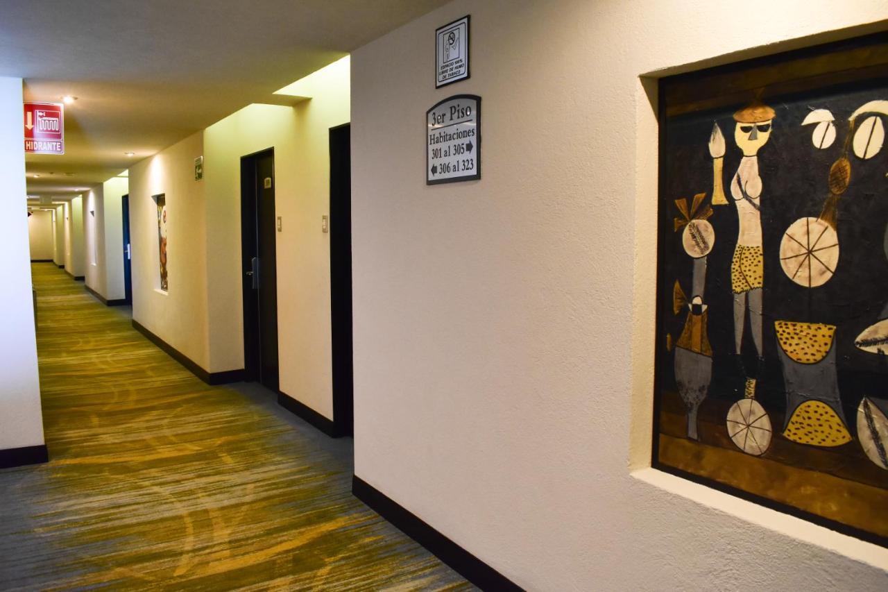 גואדלחארה Hotel Portobelo מראה חיצוני תמונה