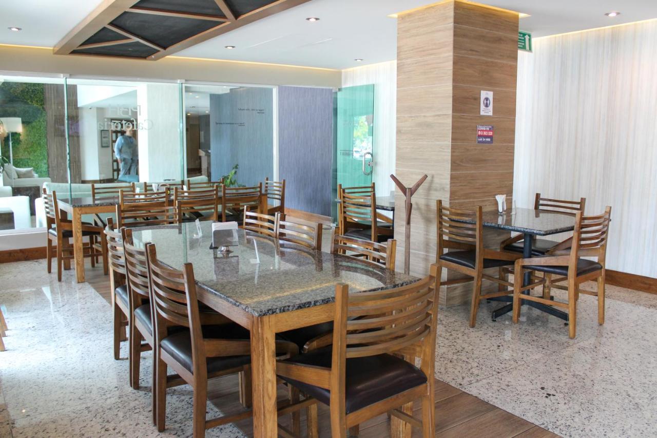 גואדלחארה Hotel Portobelo מראה חיצוני תמונה