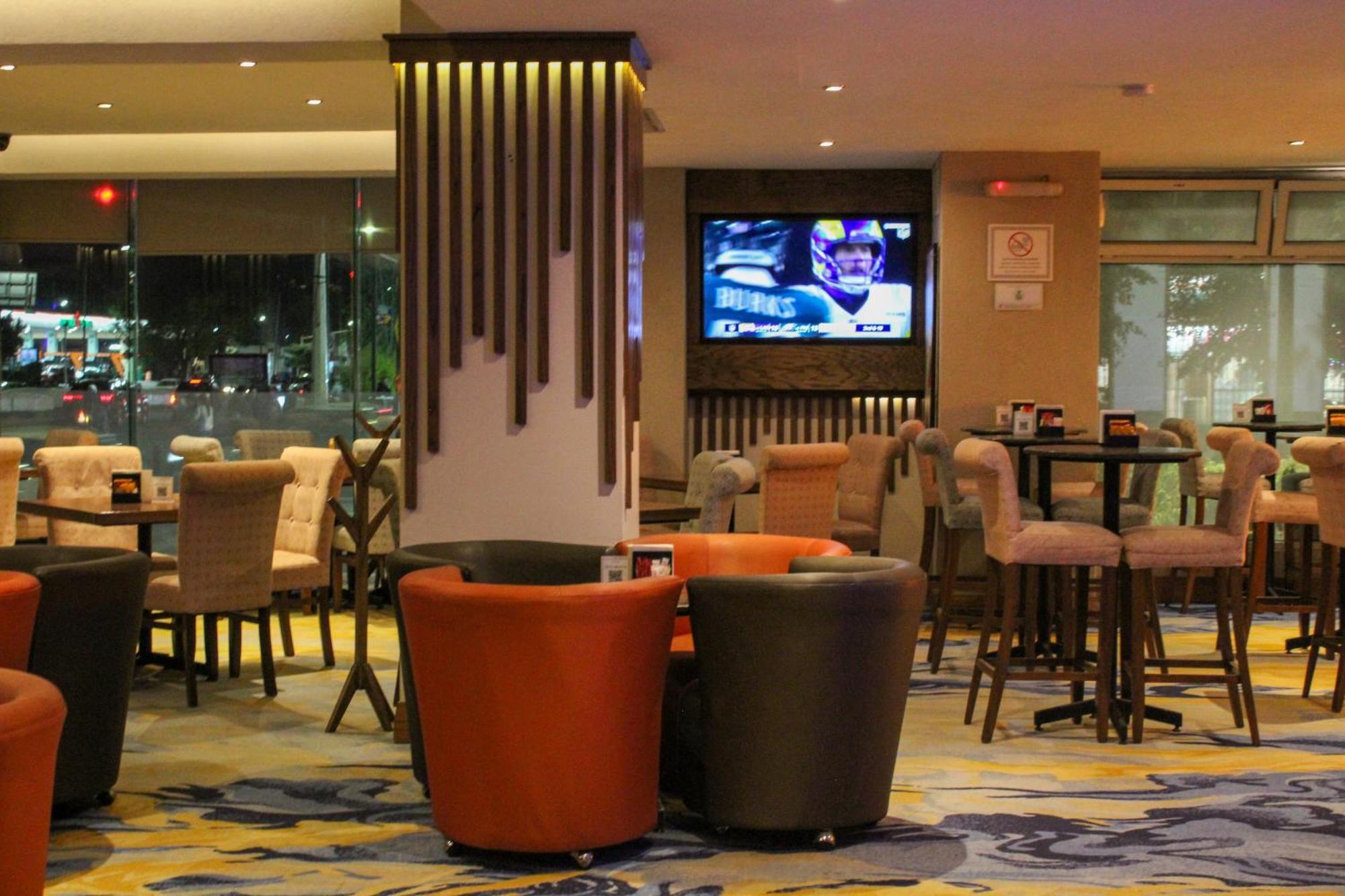 גואדלחארה Hotel Portobelo מראה חיצוני תמונה